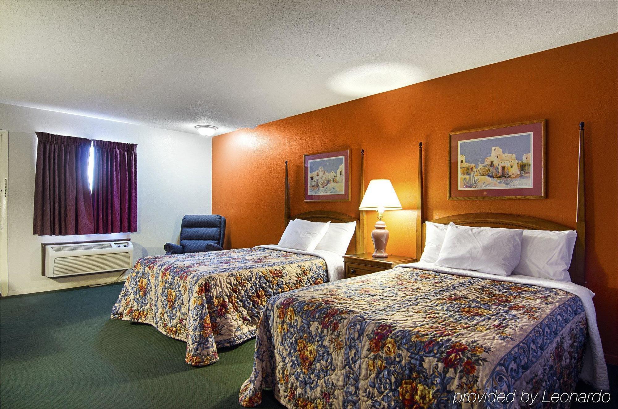 America'S Best Inn And Suites אמפוריה מראה חיצוני תמונה