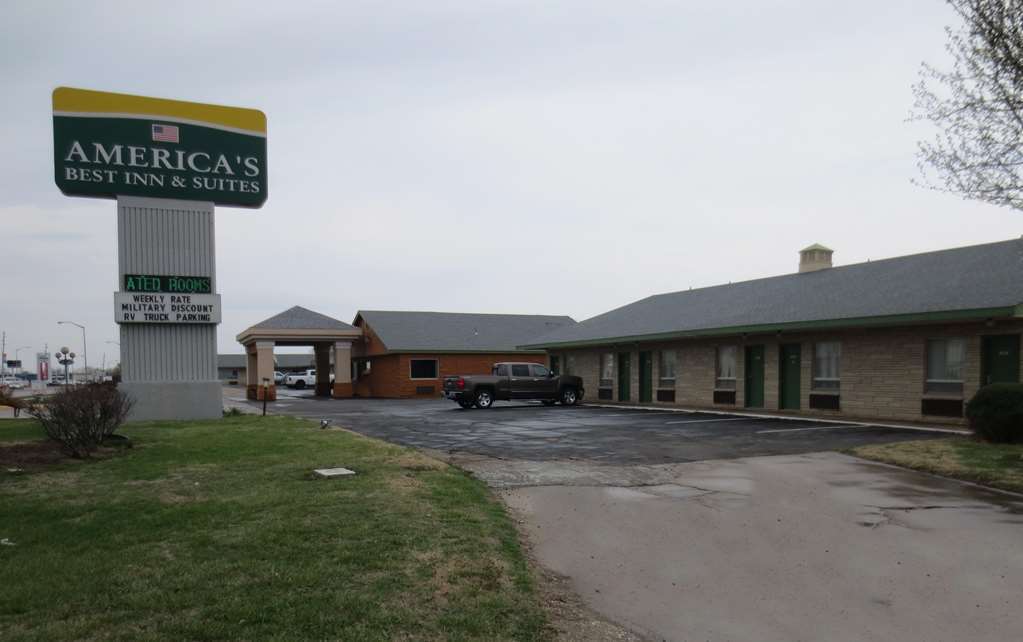 America'S Best Inn And Suites אמפוריה מראה חיצוני תמונה