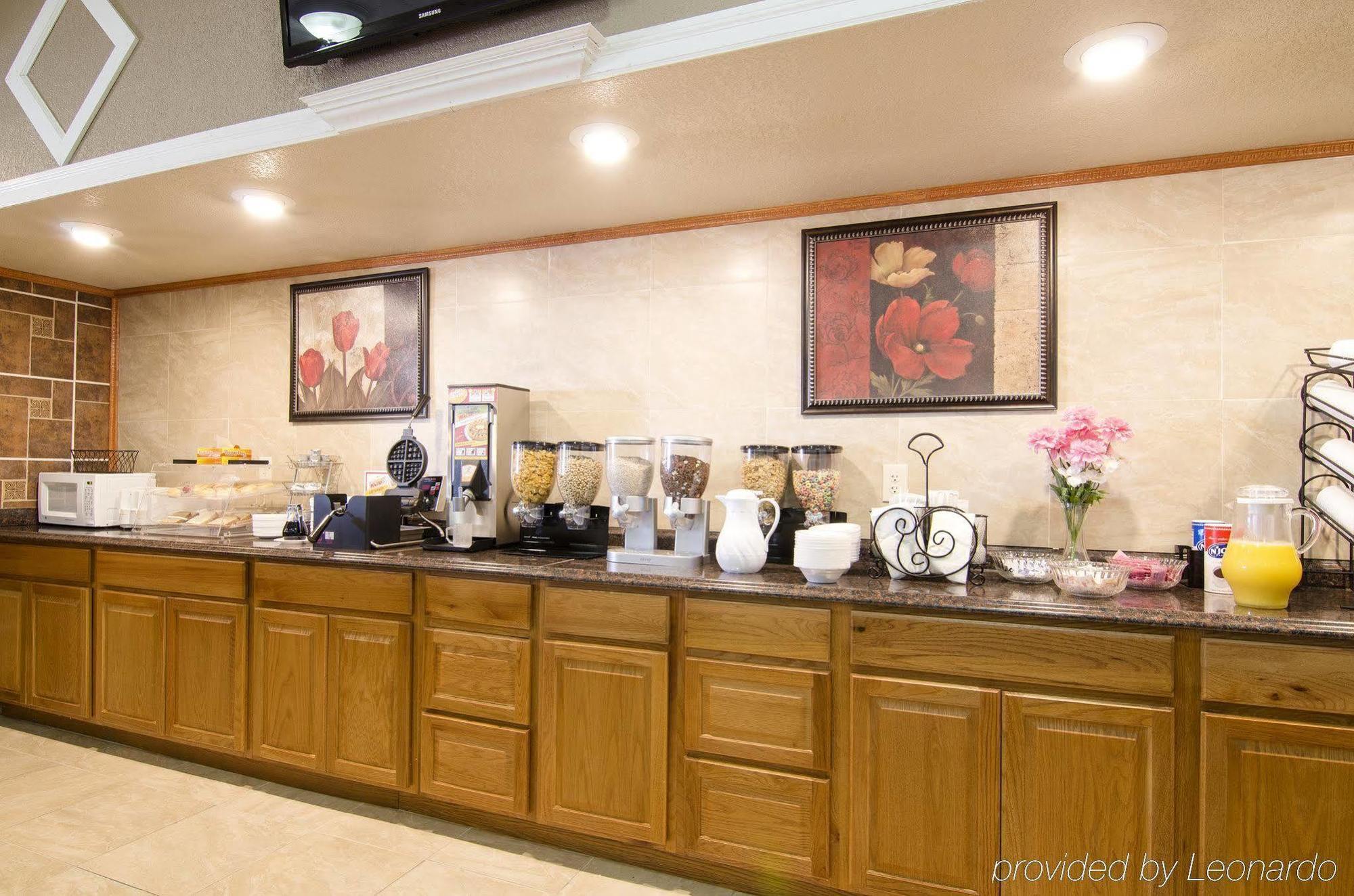 America'S Best Inn And Suites אמפוריה מראה חיצוני תמונה
