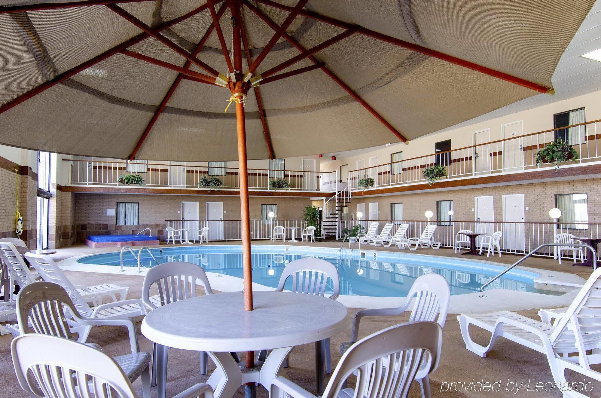 America'S Best Inn And Suites אמפוריה מראה חיצוני תמונה