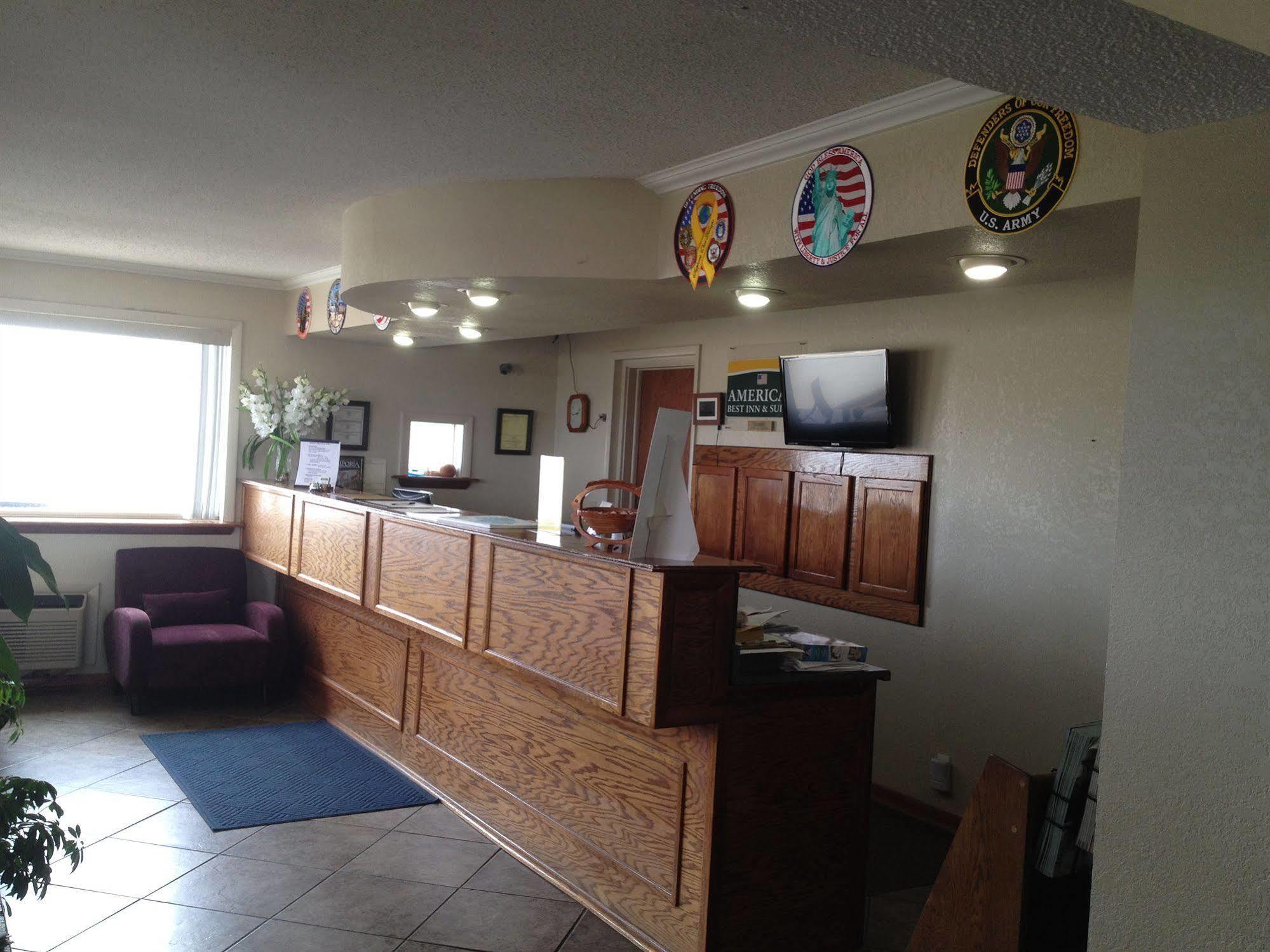 America'S Best Inn And Suites אמפוריה מראה חיצוני תמונה