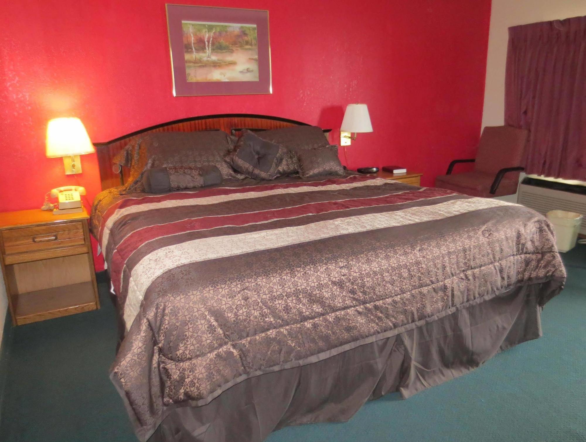 America'S Best Inn And Suites אמפוריה מראה חיצוני תמונה